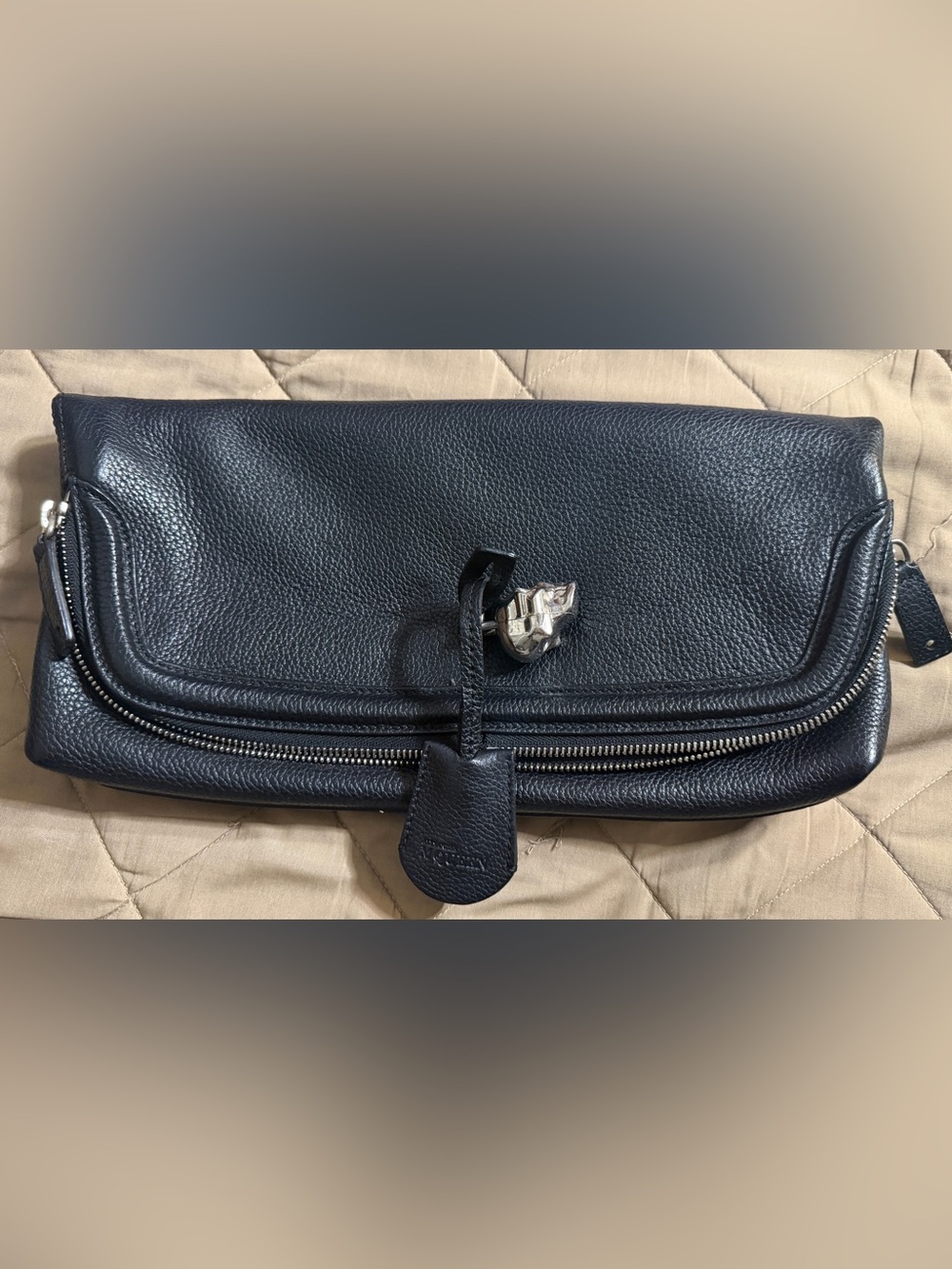 Alexander McQueen Ex. Cond. Black / Silver Leather Foldover Zip Skull Clutch